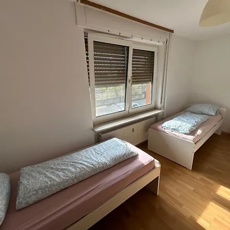 Bjm Monteur House - Fuer 15 Personen, Oberursel-bommersheim Bommersheim