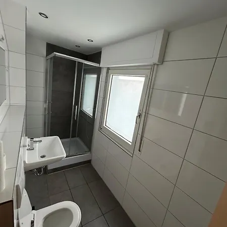 Bjm Monteur House - Fuer 15 Personen, Oberursel-bommersheim Bommersheim