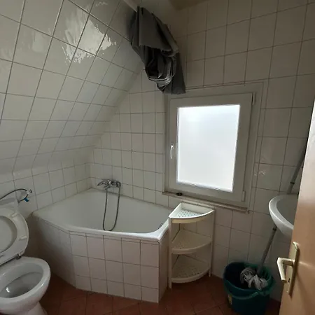 Bjm Monteur House - Fuer 15 Personen, Oberursel-bommersheim *